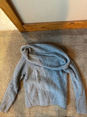 Banana Republic Gray Off-the-Shoulder Ribbed Hooded Sweater- SUPER SOFT